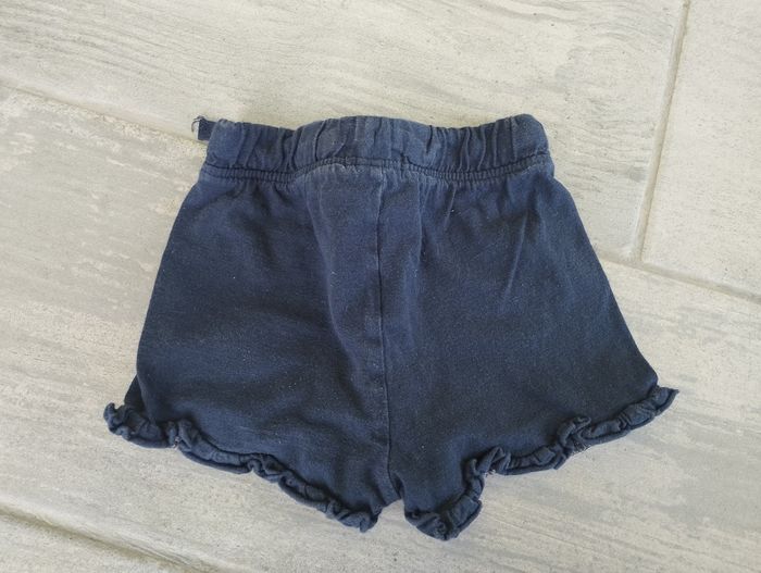 Lot n°394 Lot de deux shorts Gémo 12 mois - photo numéro 6