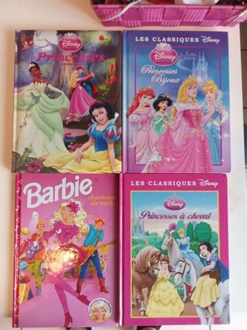 Livres, roman fille les classiques disney, barbie, princesses Disney , différentes collections