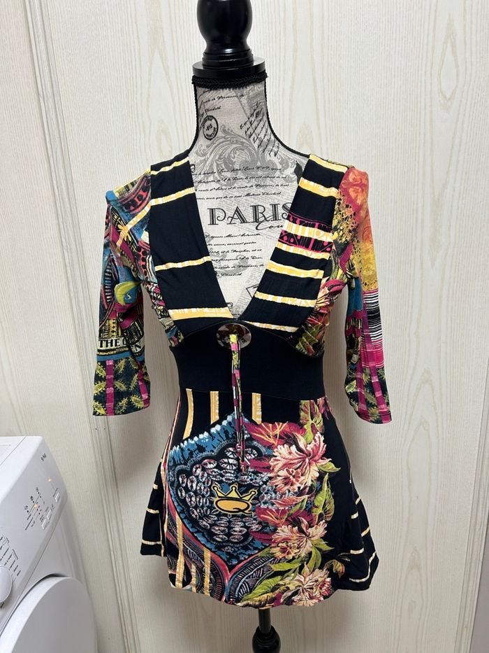 joli blouse save the queen taille S - photo numéro 11