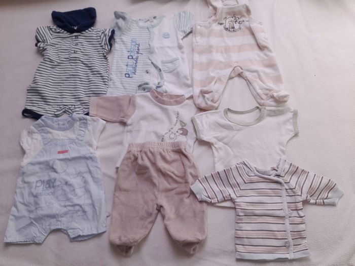 Lot vêtements naissance