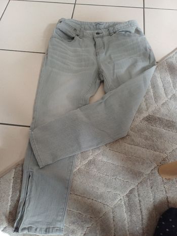 Pantacourt femme gris clair