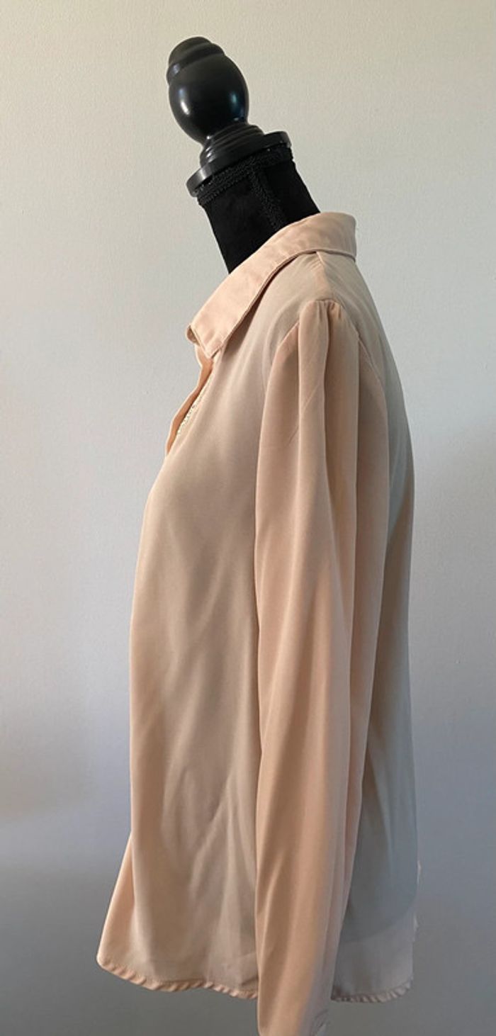 Chemise Queens beige clair avec broderies taille S - photo numéro 4