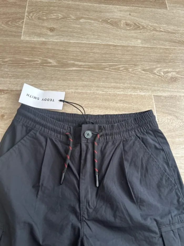 Short cargo noir Teddy Smith 16ans - photo numéro 2
