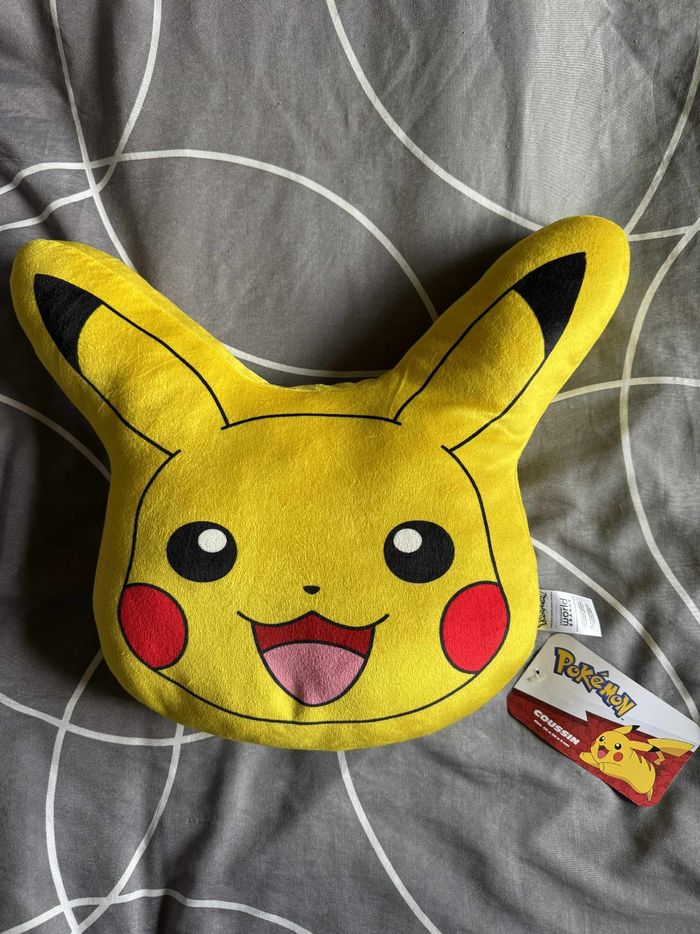 Coussin pikachu