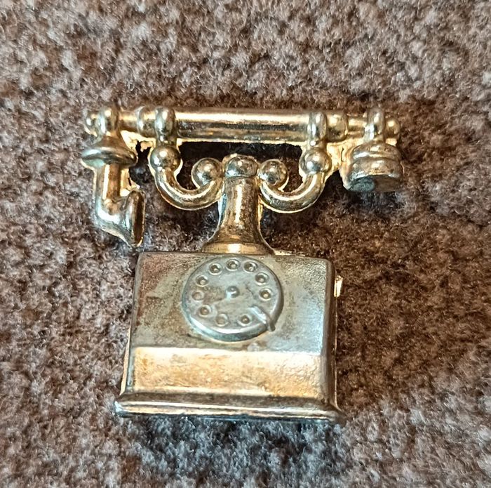 Téléphone miniature maison de poupée objet - photo numéro 2