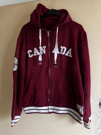 Pull bordeaux vintage très bon état M Canada