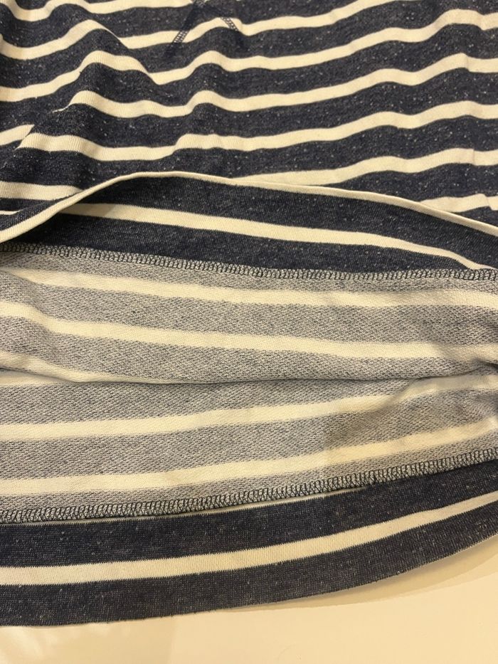 Haut/Tshirt  manches longues rayé bleu gris et blanc bobeau taille S/36 - photo numéro 4