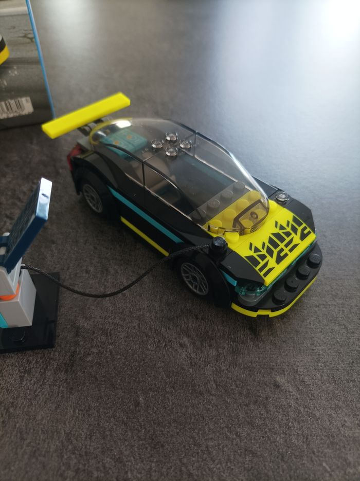 Lego voiture électrique - photo numéro 3