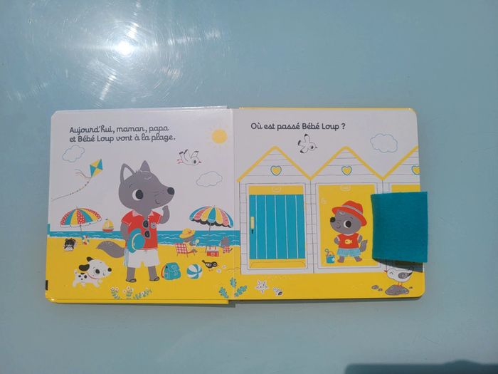 Bébé Loup à la mer 🏖 livre à caches feutrine - photo numéro 4