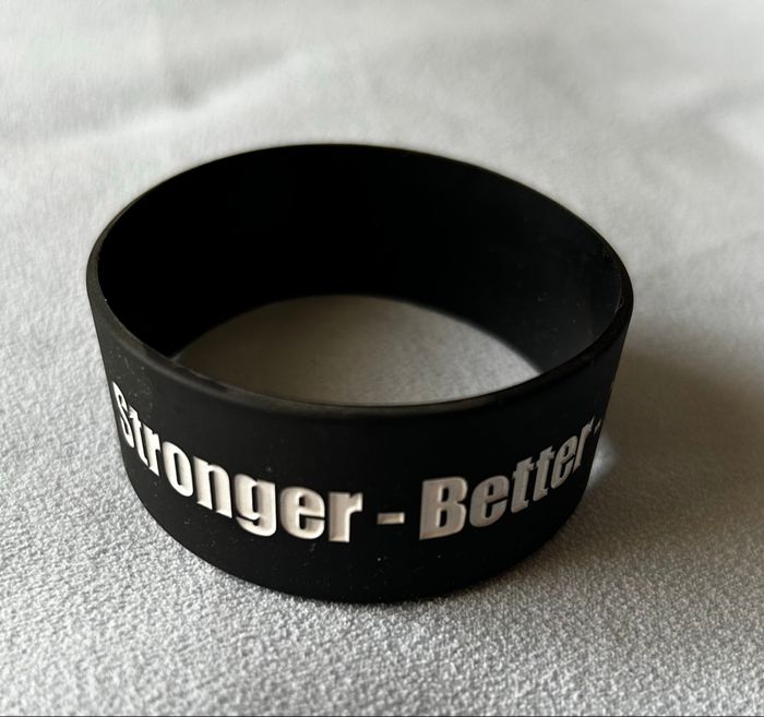 NEUF : bracelet silicone Herbalife - photo numéro 2