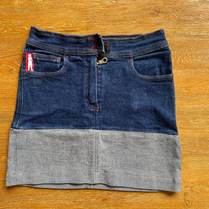 Jupe courte en jean bicolore avec logo Diab’less rouge taille S