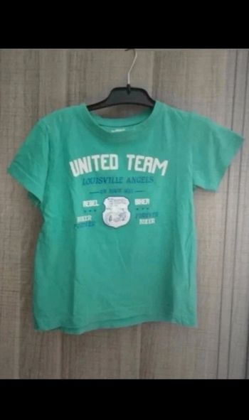 Tee-shirt garçon, 4 ans.