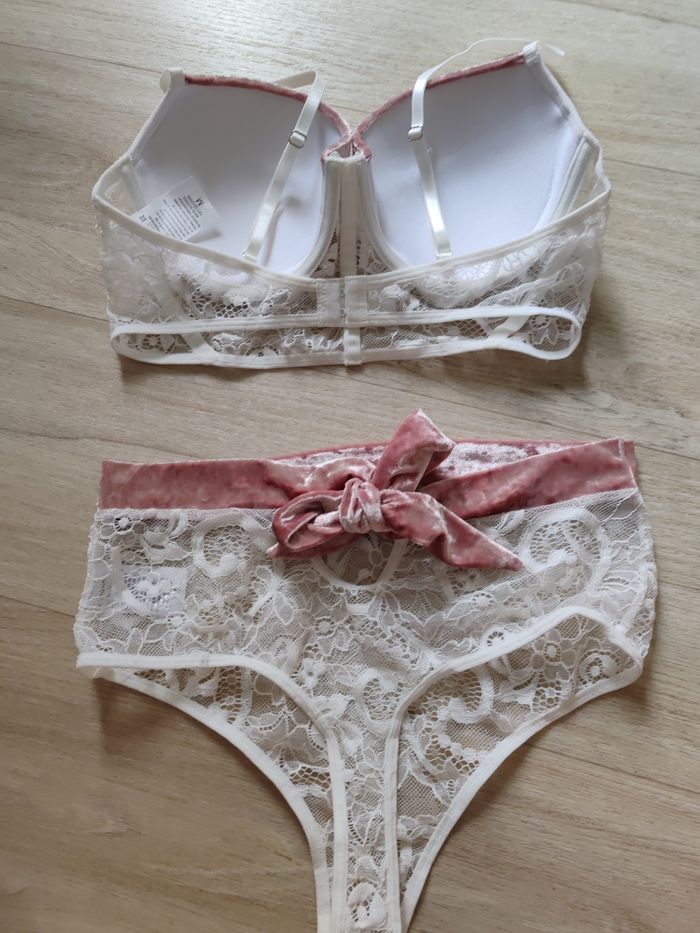 Ensemble blanc et rose - photo numéro 3