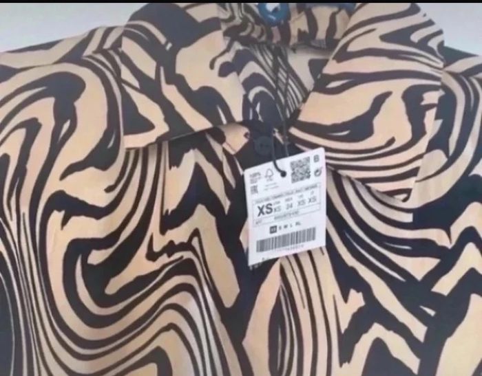 Chemisier Stradivarius taille XS neuf - photo numéro 3