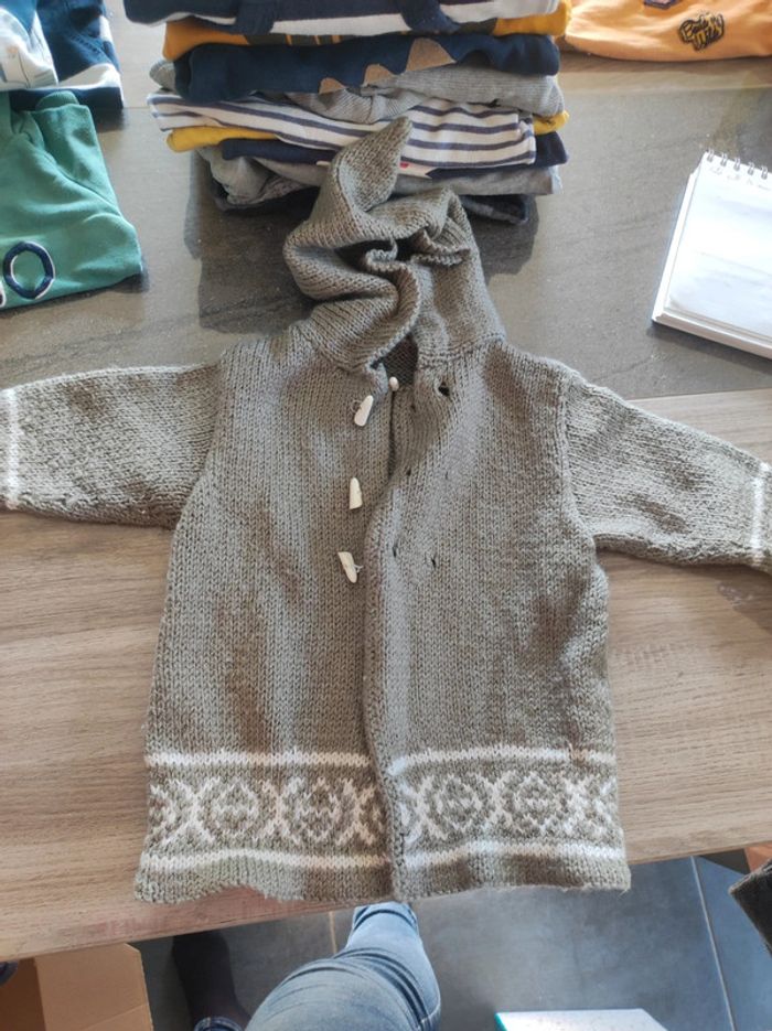 Lot 19 pulls / gilets / vestes - photo numéro 18