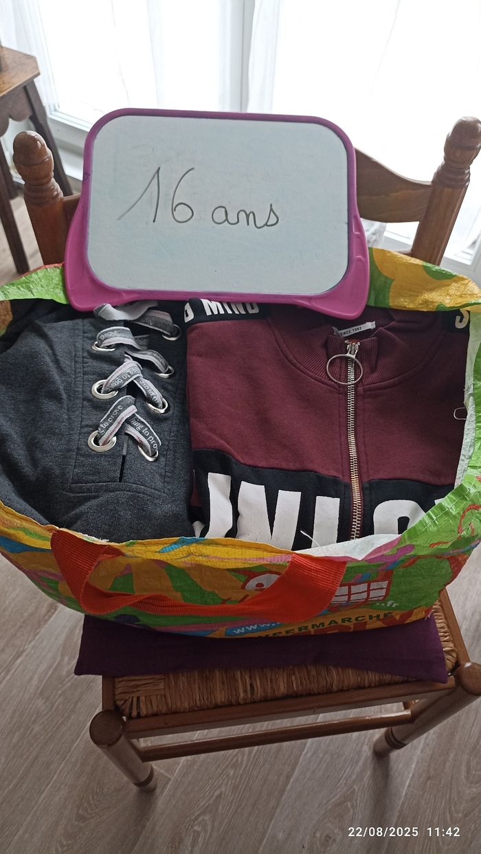 Lot rentrée 26 vêtements 16 ans - photo numéro 8