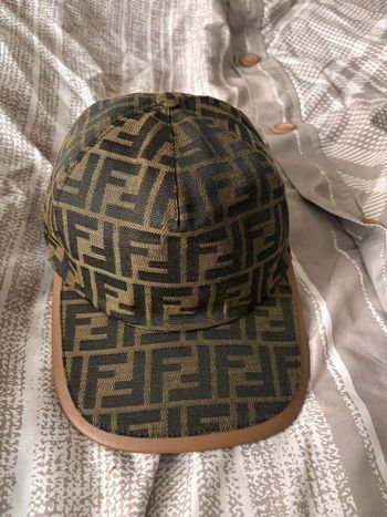 Casquette Fendi marron