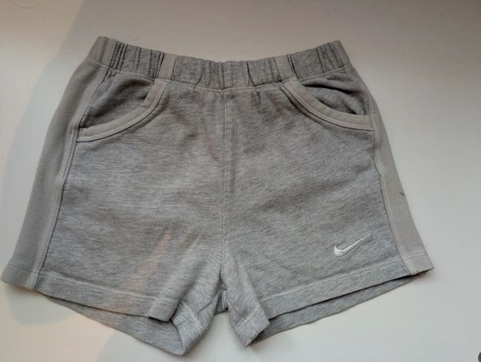 Short Nike