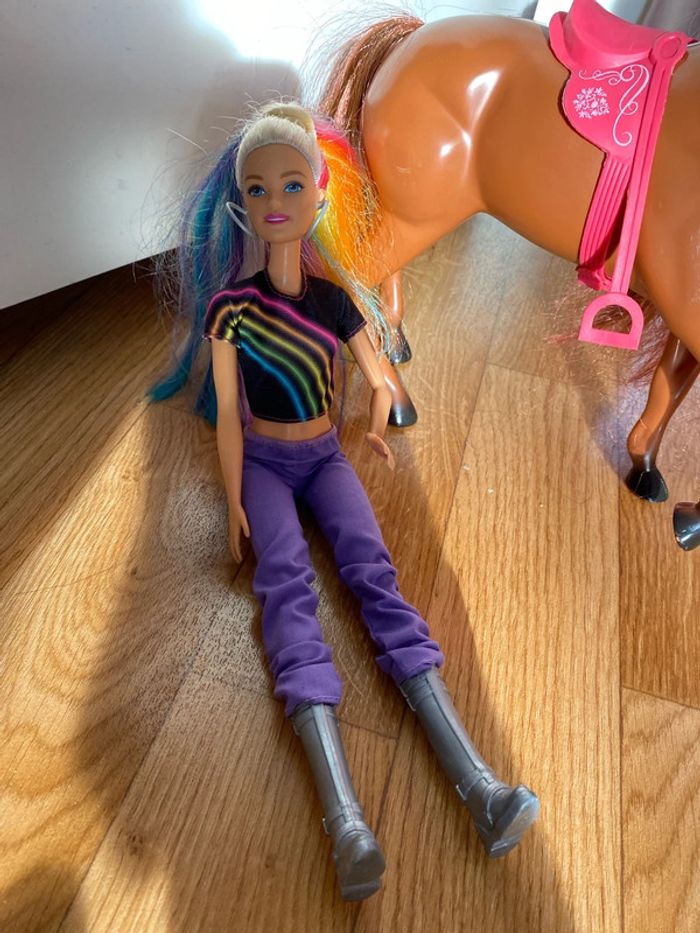 Barbie et son cheval - photo numéro 3