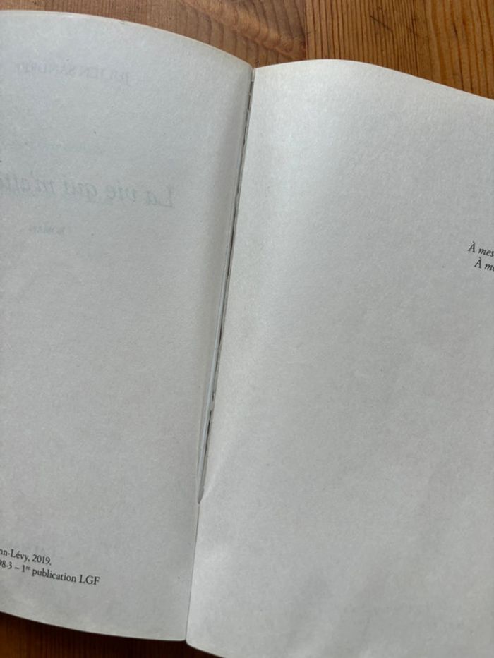 Livre La vie qui m’attendait - photo numéro 3