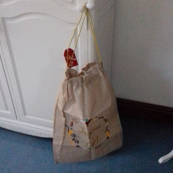 Hotte cadeaux de Noël - Francoise Saget - Neuve - photo numéro 4