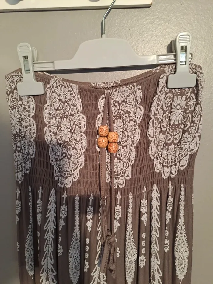 Robe bustier marron et blanche à motifs - sans marque - Taille estimée 38 - Très bon état. - photo numéro 5