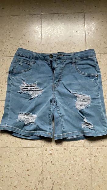 Short en jean bleu clair déchiré  etoiles T36 (N°15)