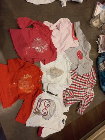 Lot t-shirt manches longues fille taille 1 mois