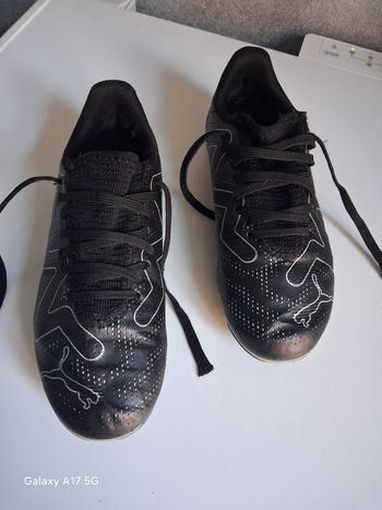 Chaussures de football puma y