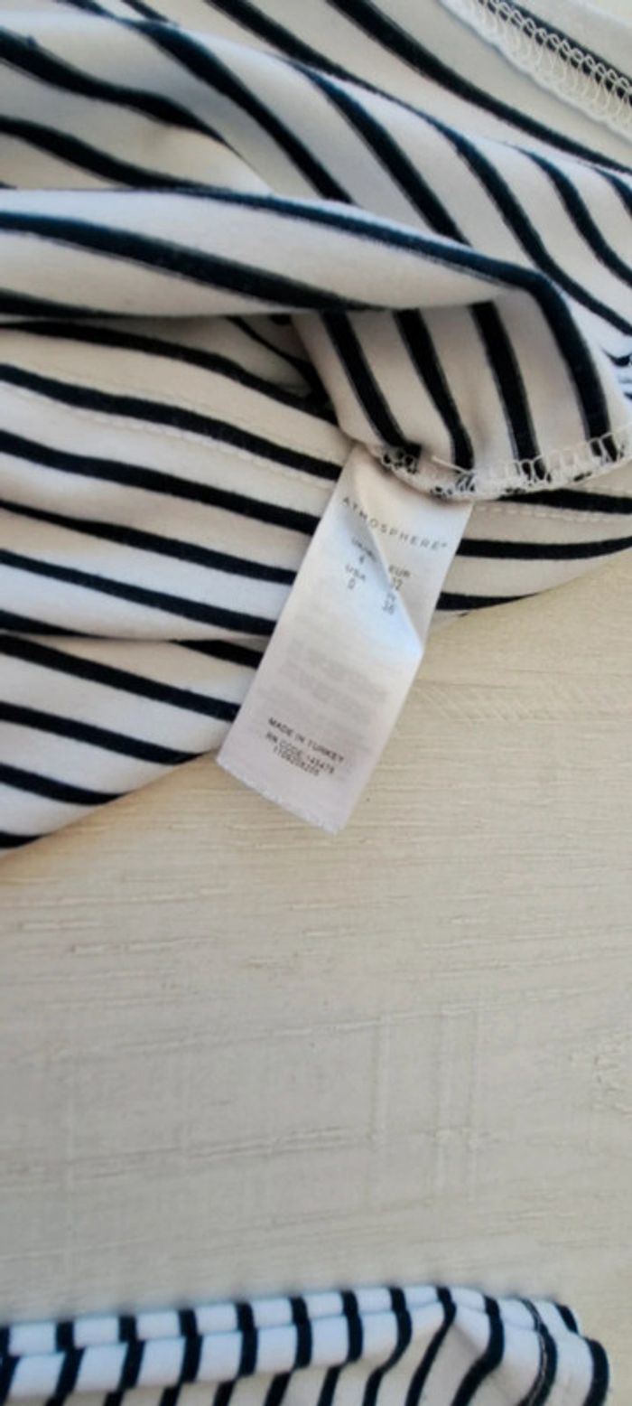 Blouse marinière Atmosphère - taille 32 - manches évasées- décolleté en V laçage - mi-saison - photo numéro 4