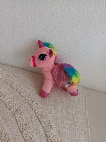 Peluche Licorne rose hauteur 25 cm