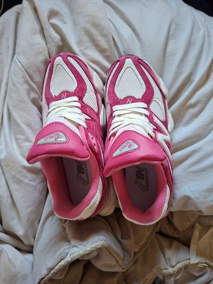New Balance 9060 rose fuchsia taille 37 neuve - photo numéro 4