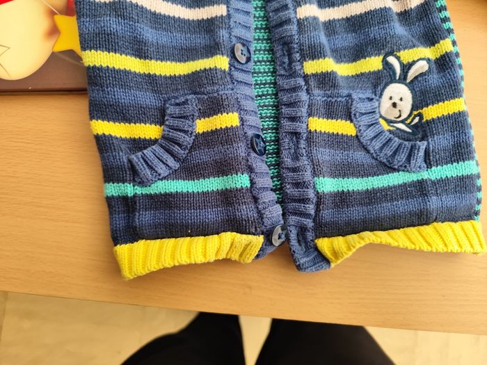 Vends gilet bébé 9 mois - photo numéro 6