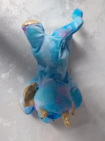 Dragon qui se transforme en crotte