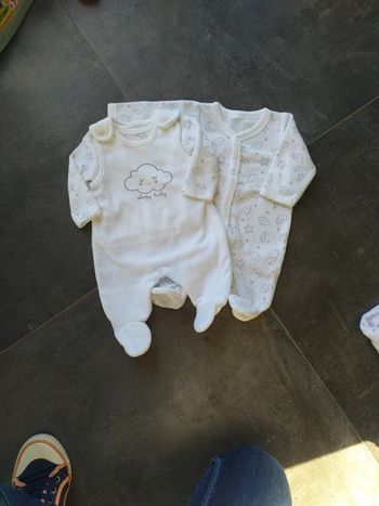 Lot 2 pyjamas velours manches longues T50