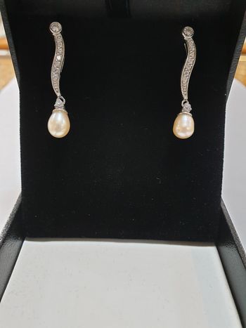 Superbes boucles d'oreilles en argent 925 zirconiums et perle