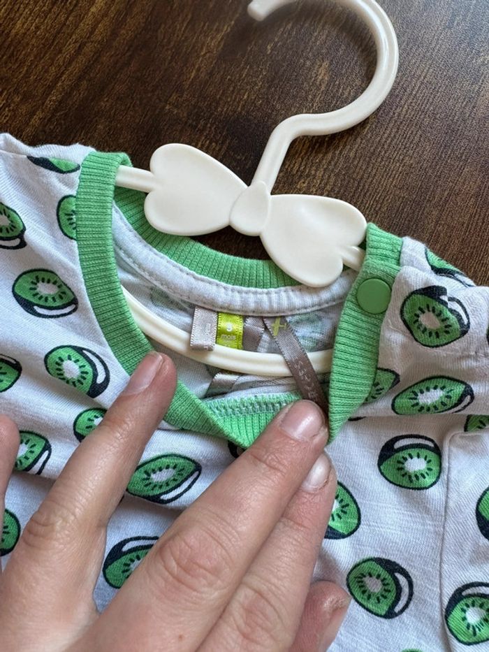 TEE shirt 9m - photo numéro 2