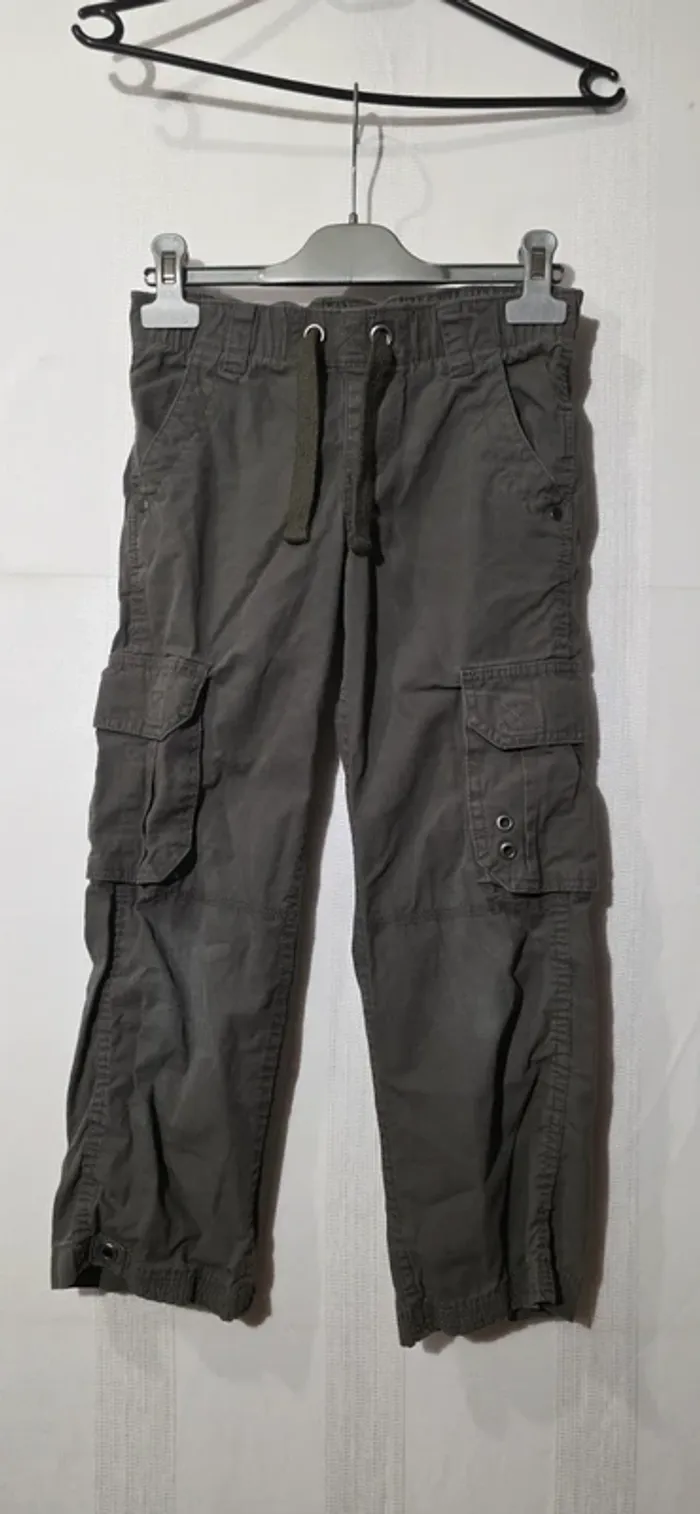 Pantalon cargo 8 ans - photo numéro 2