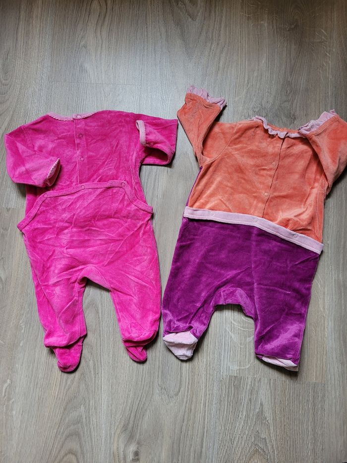 Lot 2 pyjamas velours 3 mois 60 cm - photo numéro 4