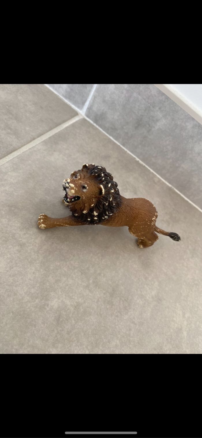 Jouet figurine Lion