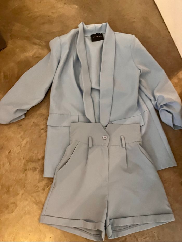 Ensemble blaser et short bleu clair - photo numéro 2