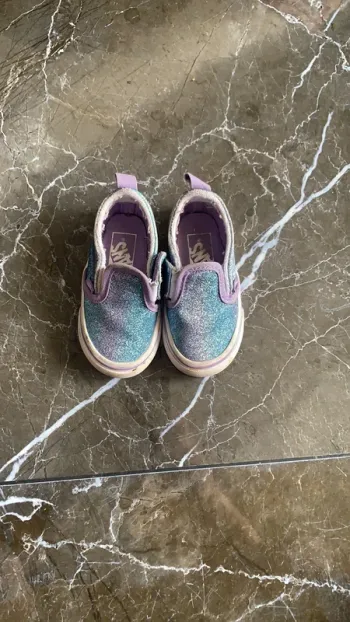 Basket vans