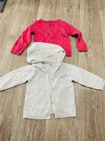 Lot de 2 gilets 18 mois