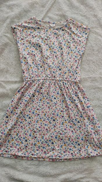 Robe à fleurs tape à l'oeil 8 ans blanc rose bleu