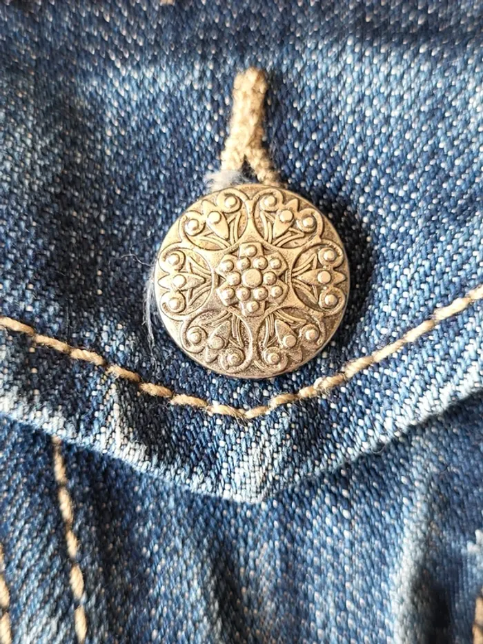 Veste en jean bleue délavée Revers Taille 34 - photo numéro 5