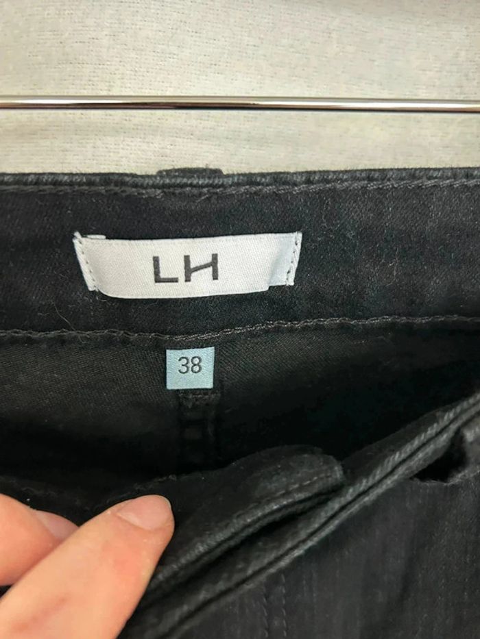 Short noir - photo numéro 2