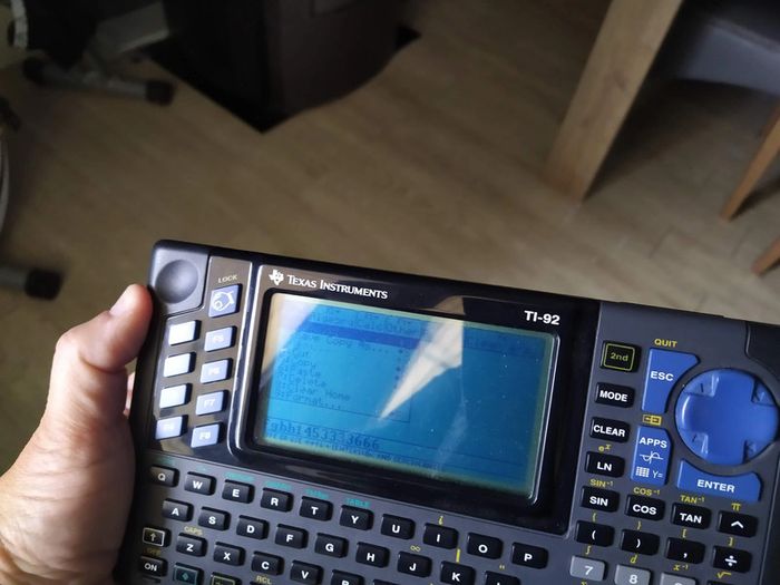 calculatrice scientifique Texas Instruments modèle TI-92 - photo numéro 3