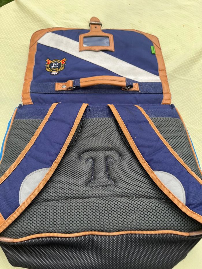 Cartable tan’s - photo numéro 2