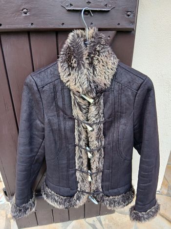Veste fausse fourrure imitation cuir vieilli