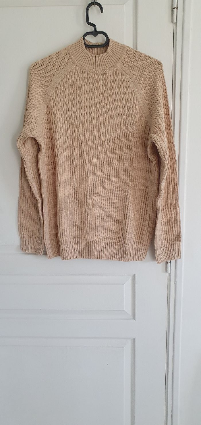 Pull Esprit beige tout neuf. Taille L